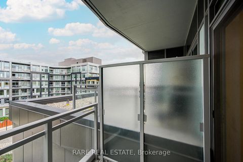 Photo 11 at 403 - 2501 Saw Whet Boulevard, GA Glen Abbey, Oakville