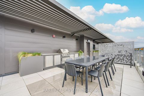 Photo 18 at 403 - 2501 Saw Whet Boulevard, GA Glen Abbey, Oakville