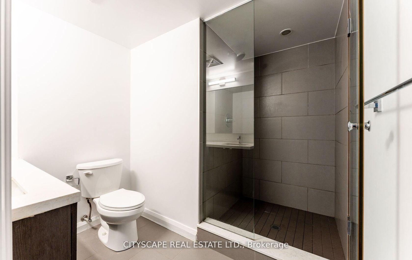 Photo 14 at 2120 - 155 Yorkville Avenue, Annex, Toronto Photo 14 at 2120 - 155 Yorkville Avenue, Annex, Toronto