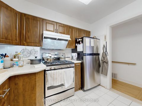 Photo 13 at 16 Stokewell Place, Bendale, Toronto