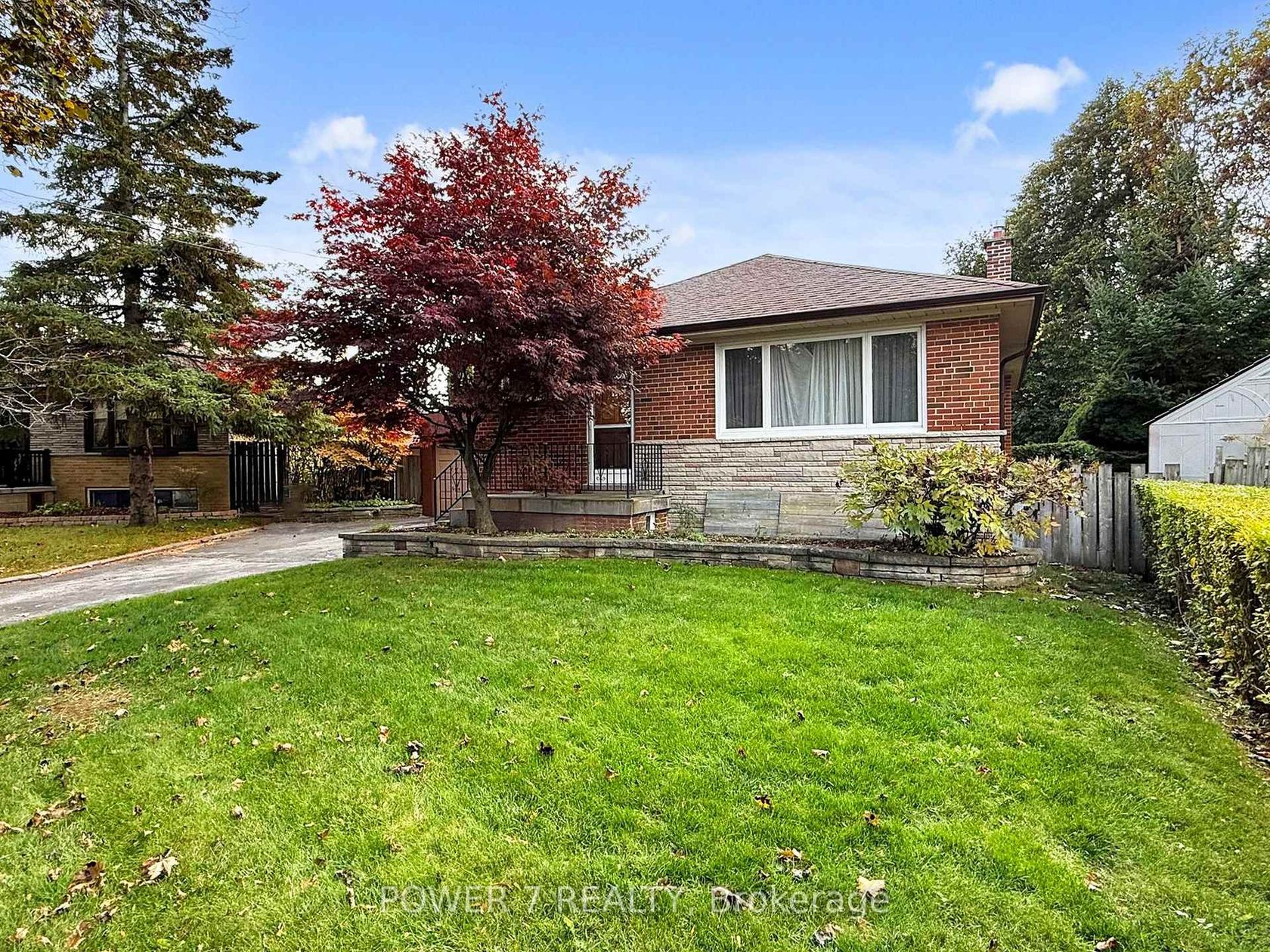 Photo 4 at 16 Stokewell Place, Bendale, Toronto Photo 4 at 16 Stokewell Place, Bendale, Toronto