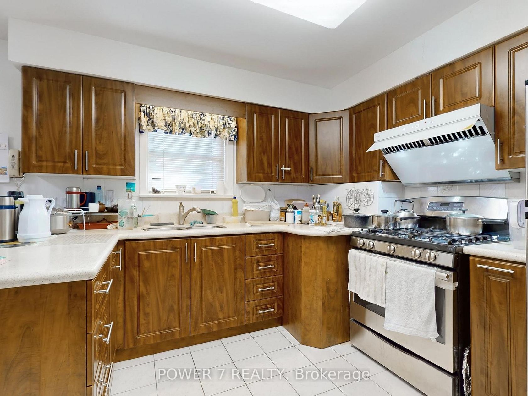 Photo 12 at 16 Stokewell Place, Bendale, Toronto Photo 12 at 16 Stokewell Place, Bendale, Toronto