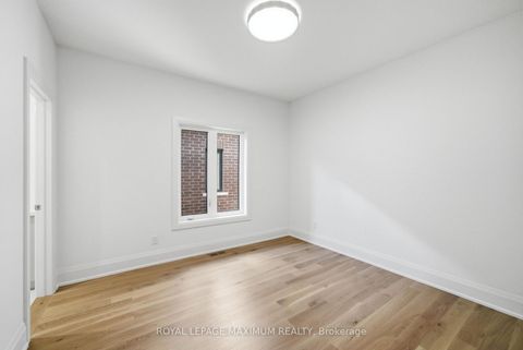 Photo 21 at 6 Donsgrove Court, Patterson, Vaughan