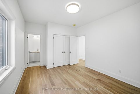 Photo 25 at 6 Donsgrove Court, Patterson, Vaughan