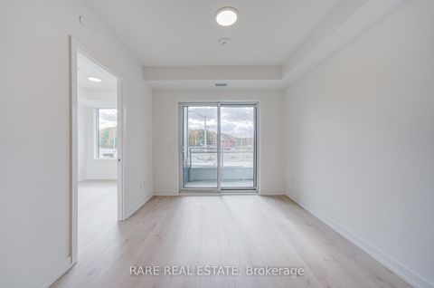 Photo 9 at 224 - 2501 Saw Whet Boulevard, GA Glen Abbey, Oakville