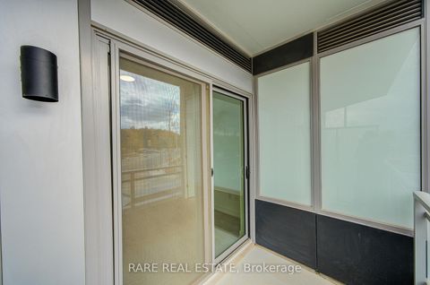 Photo 18 at 224 - 2501 Saw Whet Boulevard, GA Glen Abbey, Oakville