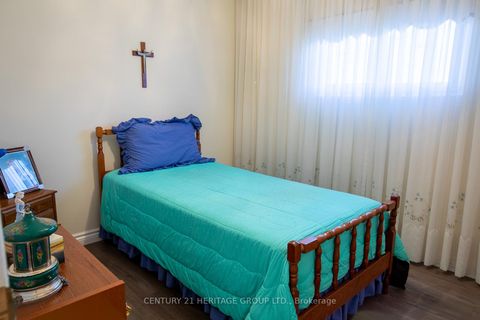 Photo 24 at 237 Apache Trail, Pleasant View, Toronto