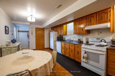 Photo 28 at 237 Apache Trail, Pleasant View, Toronto