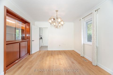 Photo 10 at 42 Cowley Avenue, City Centre West, Toronto Photo 10 at 42 Cowley Avenue, City Centre West, Toronto