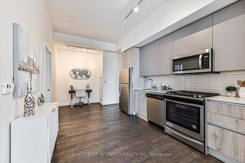 Photo 3 at 702 - 2A Church Street, Waterfront Communities C8, Toronto