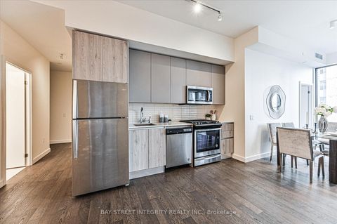 Photo 4 at 702 - 2A Church Street, Waterfront Communities C8, Toronto