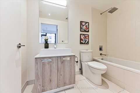 Photo 14 at 702 - 2A Church Street, Waterfront Communities C8, Toronto