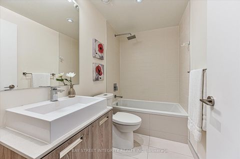 Photo 17 at 702 - 2A Church Street, Waterfront Communities C8, Toronto