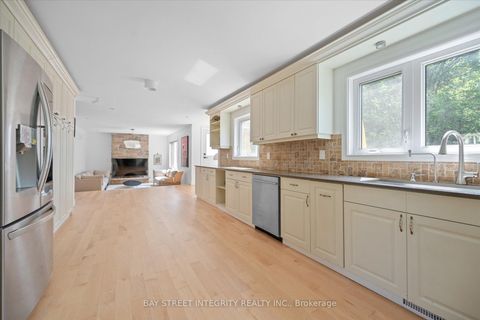 Photo 12 at 197 Garden Avenue, South Richvale, Richmond Hill