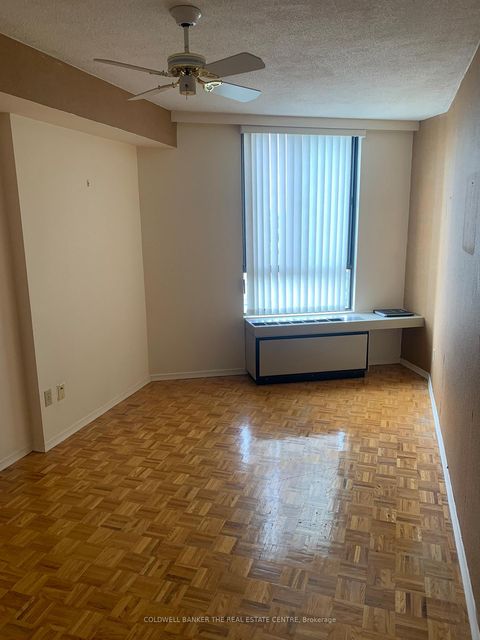 Photo 7 at Unit E3 - 284 Mill Road, Markland Wood, Toronto