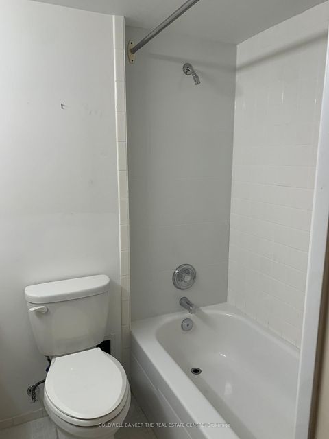 Photo 8 at Unit E3 - 284 Mill Road, Markland Wood, Toronto