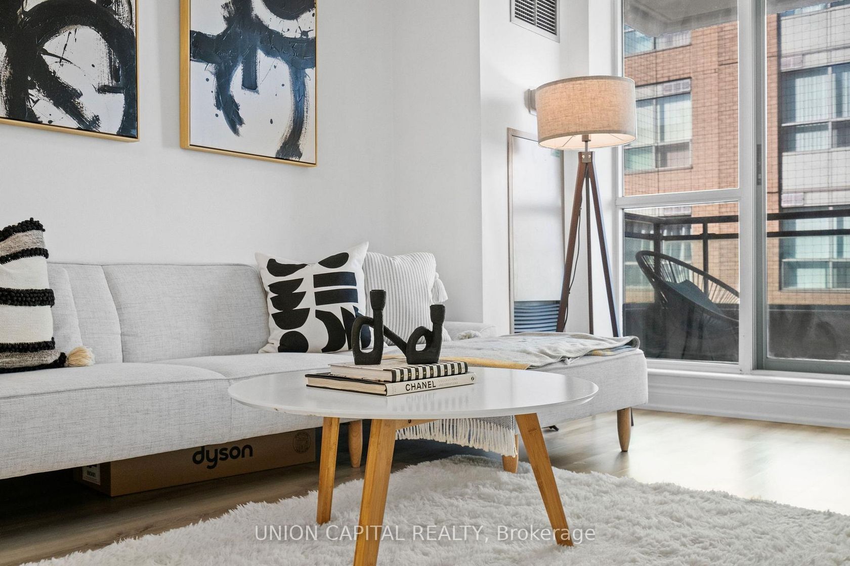 LPH17 - 39 Pemberton Avenue, Newtonbrook East, Toronto  by Loree Meneguzzi Real Estate LPH17 - 39 Pemberton Avenue, Newtonbrook East, Toronto