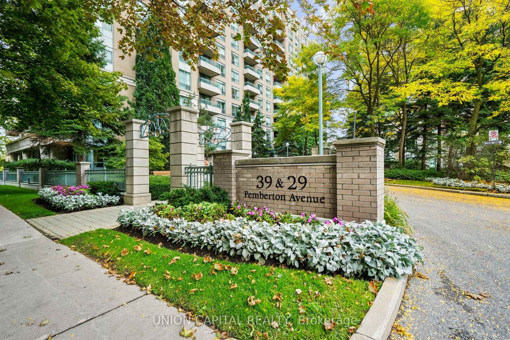 Photo 2 at LPH17 - 39 Pemberton Avenue, Newtonbrook East, Toronto Photo 2 at LPH17 - 39 Pemberton Avenue, Newtonbrook East, Toronto