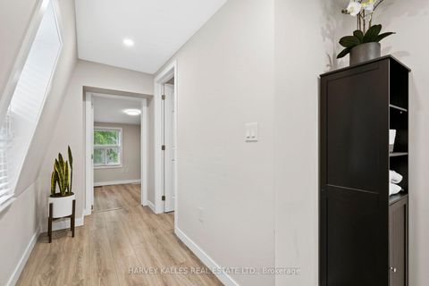 Photo 20 at 1254 Woodbine Avenue, East York, Toronto
