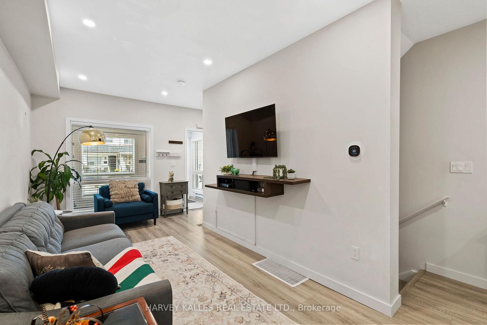 Photo 8 at 1254 Woodbine Avenue, East York, Toronto Photo 8 at 1254 Woodbine Avenue, East York, Toronto