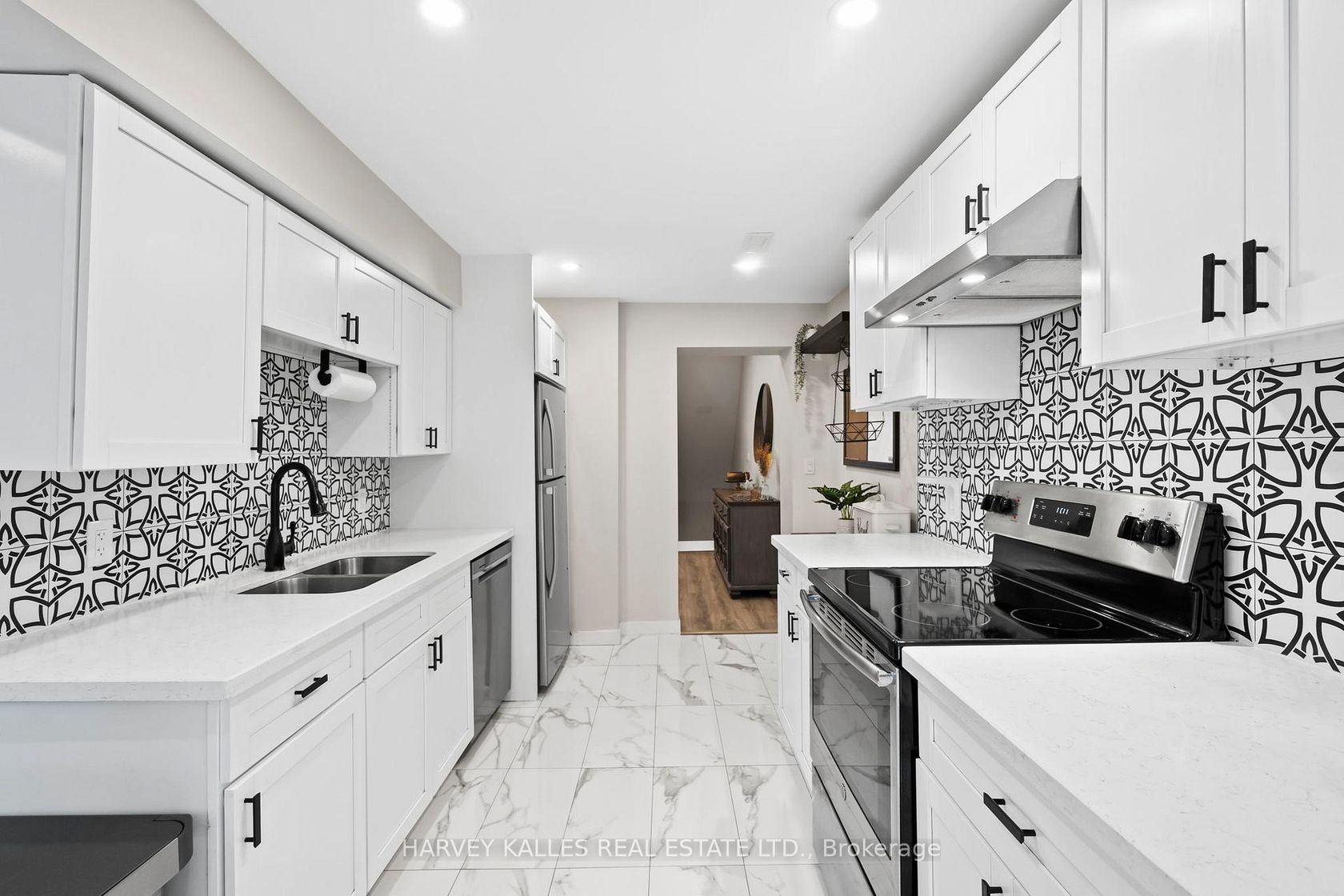 Photo 11 at 1254 Woodbine Avenue, East York, Toronto Photo 11 at 1254 Woodbine Avenue, East York, Toronto