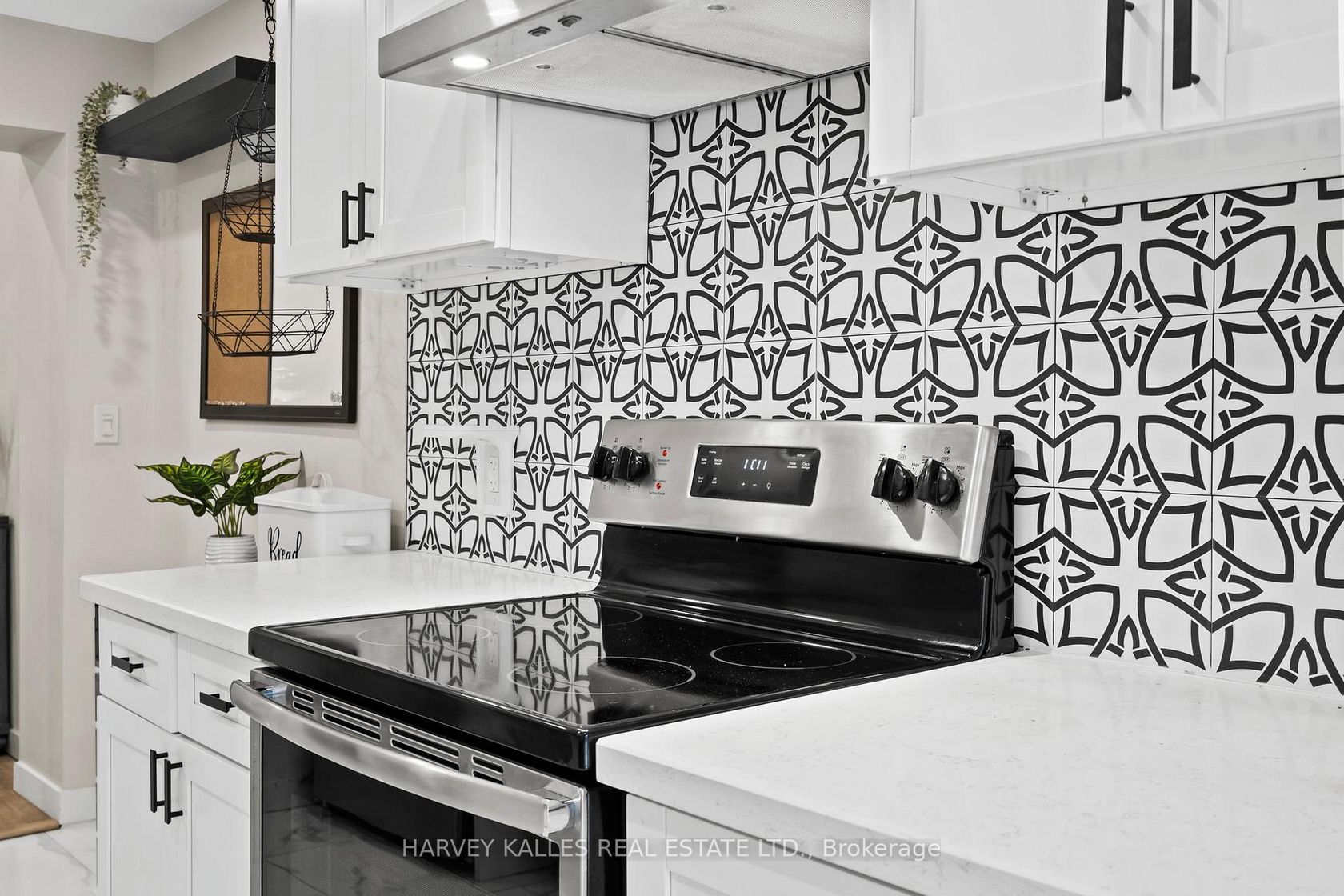Photo 15 at 1254 Woodbine Avenue, East York, Toronto Photo 15 at 1254 Woodbine Avenue, East York, Toronto