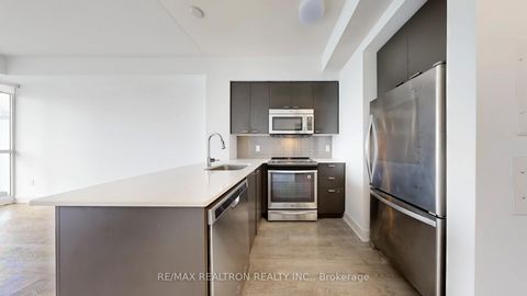 Photo 8 at 3003 - 30 Roehampton Avenue, Mount Pleasant West, Toronto