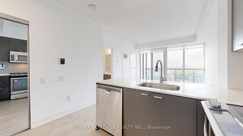 Photo 9 at 3003 - 30 Roehampton Avenue, Mount Pleasant West, Toronto Photo 9 at 3003 - 30 Roehampton Avenue, Mount Pleasant West, Toronto