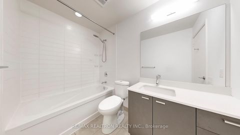 Photo 16 at 3003 - 30 Roehampton Avenue, Mount Pleasant West, Toronto