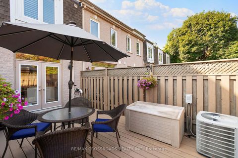 Photo 18 at 6 - 3890 Bloor Street W, City Centre West, Toronto