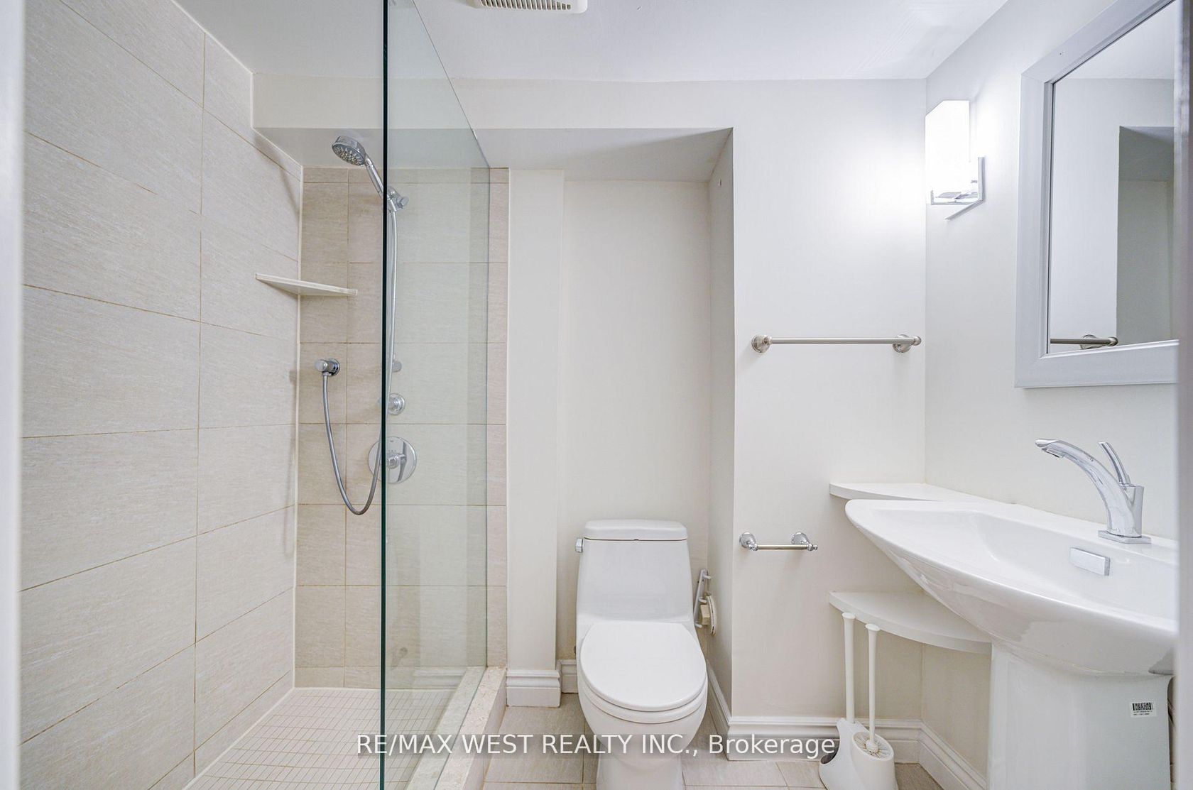 Photo 18 at 292 Horsham Avenue, Willowdale West, Toronto Photo 18 at 292 Horsham Avenue, Willowdale West, Toronto
