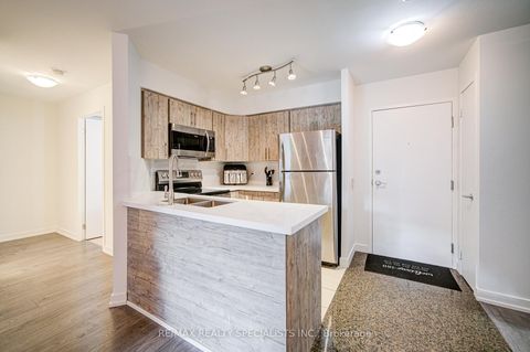 Photo 3 at 608 - 361 Front Street W, Waterfront Communities C1, Toronto