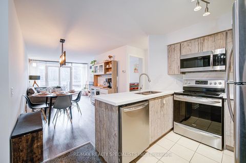Photo 5 at 608 - 361 Front Street W, Waterfront Communities C1, Toronto
