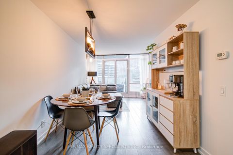 Photo 7 at 608 - 361 Front Street W, Waterfront Communities C1, Toronto