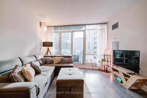 Photo 9 at 608 - 361 Front Street W, Waterfront Communities C1, Toronto