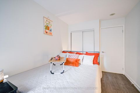 Photo 17 at 608 - 361 Front Street W, Waterfront Communities C1, Toronto