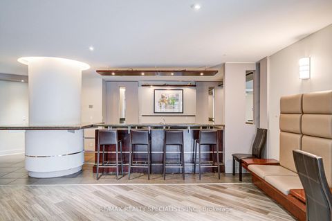 Photo 34 at 608 - 361 Front Street W, Waterfront Communities C1, Toronto