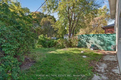Photo 3 at 65 Darlingside Drive, West Hill, Toronto