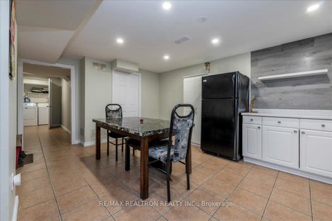 Photo 11 at 196 Edgehill Drive, Edgehill Drive, Barrie