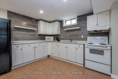 Photo 14 at 196 Edgehill Drive, Edgehill Drive, Barrie