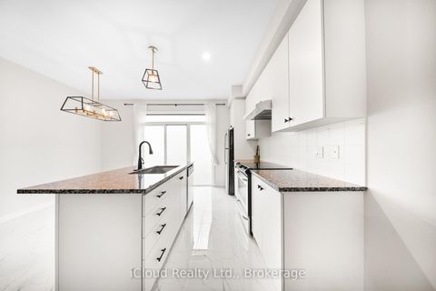 Photo 9 at 5 - 636 Evans Avenue, Alderwood, Toronto Photo 9 at 5 - 636 Evans Avenue, Alderwood, Toronto