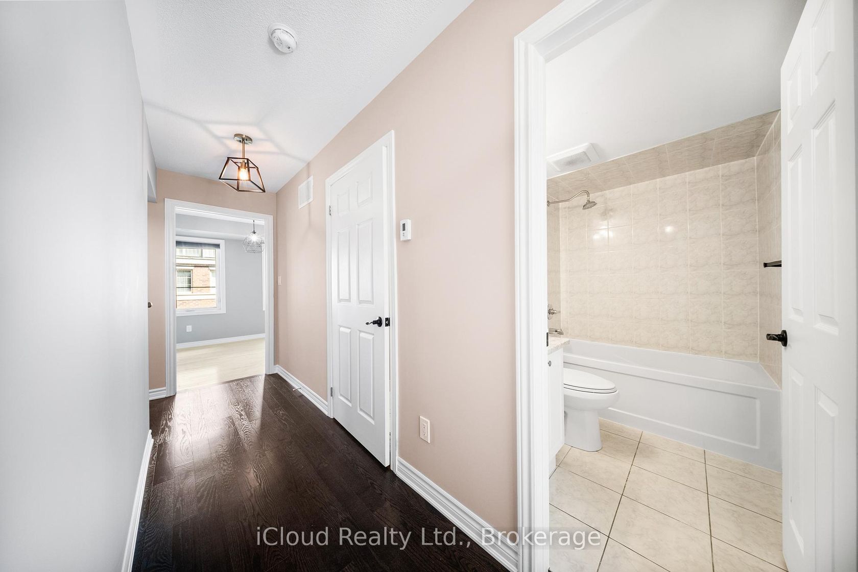 Photo 21 at 5 - 636 Evans Avenue, Alderwood, Toronto Photo 21 at 5 - 636 Evans Avenue, Alderwood, Toronto