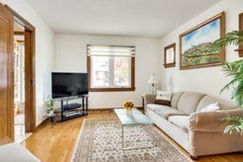 Photo 6 at 37 Cadorna Avenue, East York, Toronto
