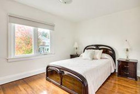 Photo 15 at 37 Cadorna Avenue, East York, Toronto