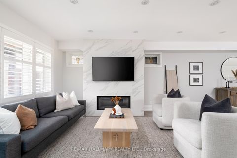 Photo 6 at 29 Lesmount Avenue, East York, Toronto