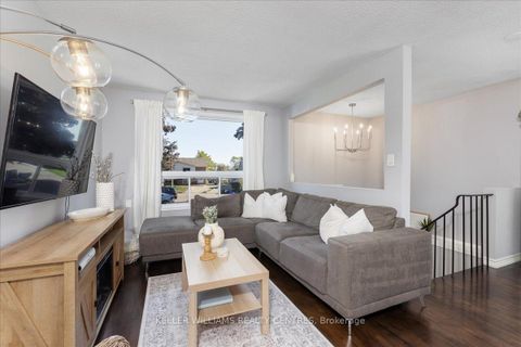 Photo 6 at 8 Fairbairn Court, Bowmanville, Clarington