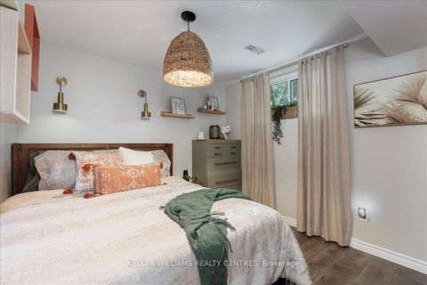 Photo 27 at 8 Fairbairn Court, Bowmanville, Clarington