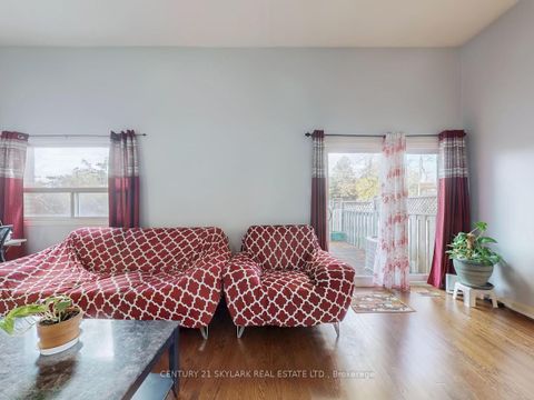 Photo 1 at 2 Dove Hawk Way, Branson, Toronto