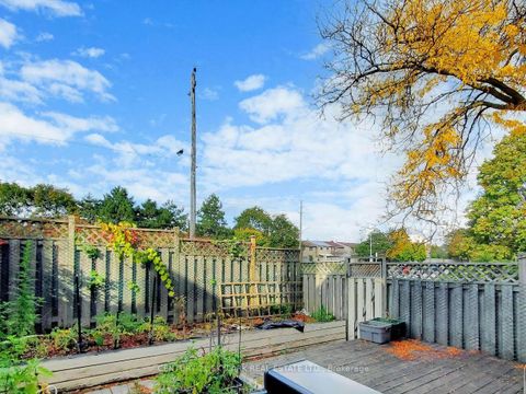 Photo 35 at 2 Dove Hawk Way, Branson, Toronto
