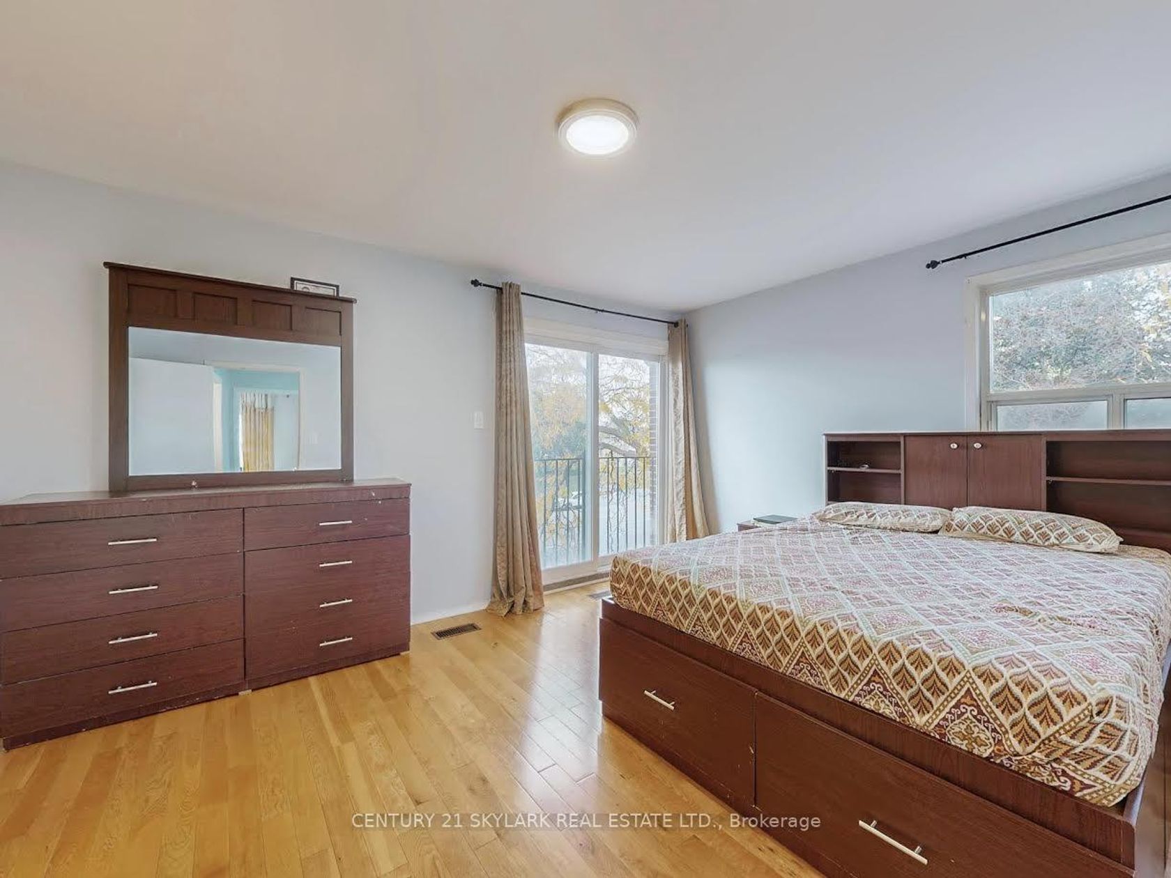 Photo 16 at 2 Dove Hawk Way, Branson, Toronto Photo 16 at 2 Dove Hawk Way, Branson, Toronto